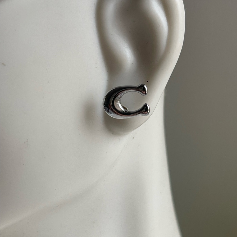 Coach Silver-Tone Necklace with Pearl Pendant and Hoop Earrings - Picture 6 of 7